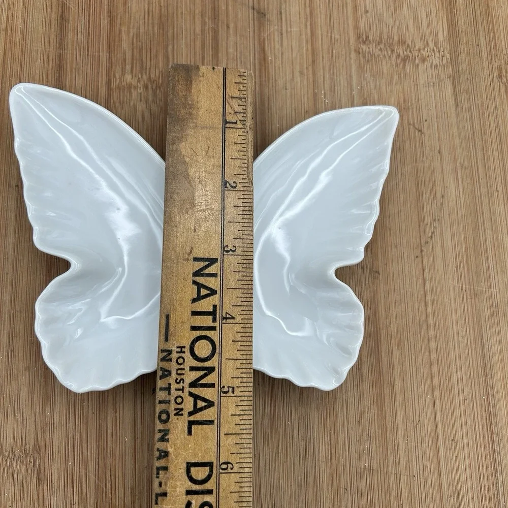 Vintage White Porcelain  Butterfly Shaped‎ Trinket Tray,  4.5 x 6 Vanity